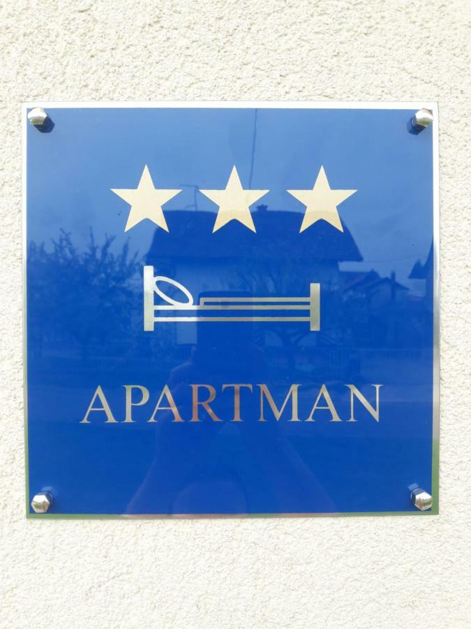 Apartman Stars Apartment Славонски брод Екстериор снимка